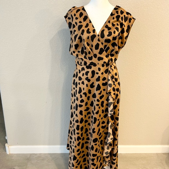 Bar III wrap dress - Picture 8 of 10